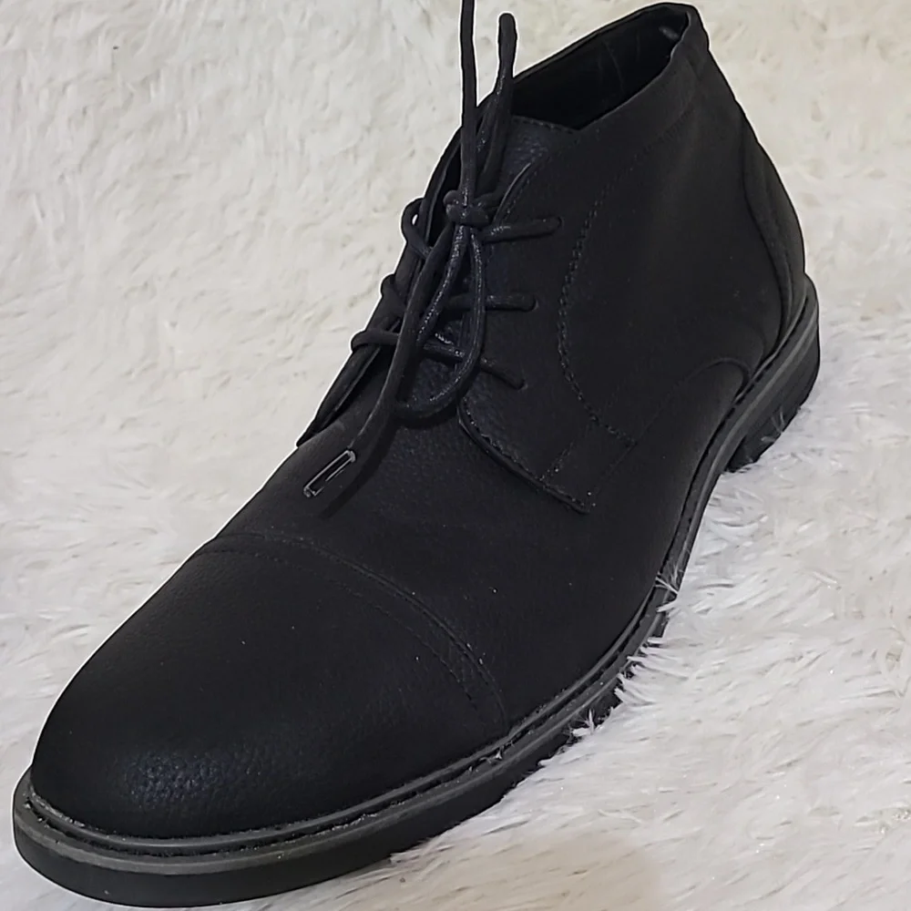 PERRY‎ ELLIS PORTFOLIO David Chukka Boots Black with Matt Finish - Size 11.5